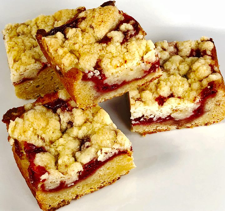 Strawberry Jam Streusel Cookie Bars