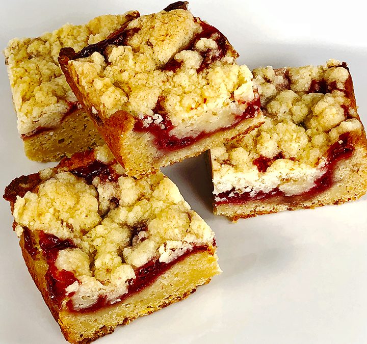 Strawberry Jam Streusel Cookie Bars